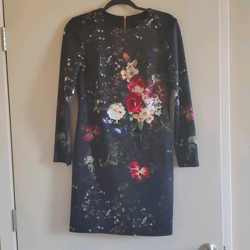 Adorable floral dress like new. Size 6